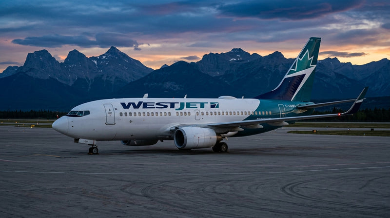 WestJet Boeing 737 Rejects Takeoff At Denver And Evacuates Passengers Onto The Runway