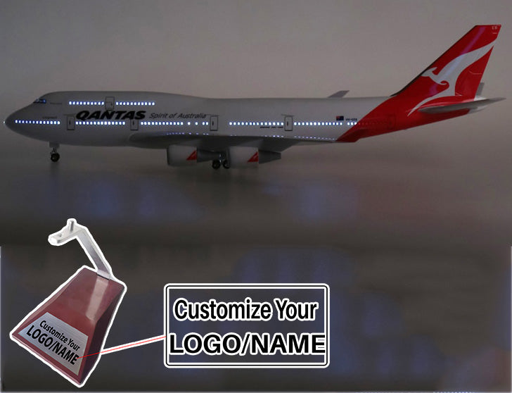 Qantas Boeing 747 Airplane Model (1/160 Scale - 47CM)