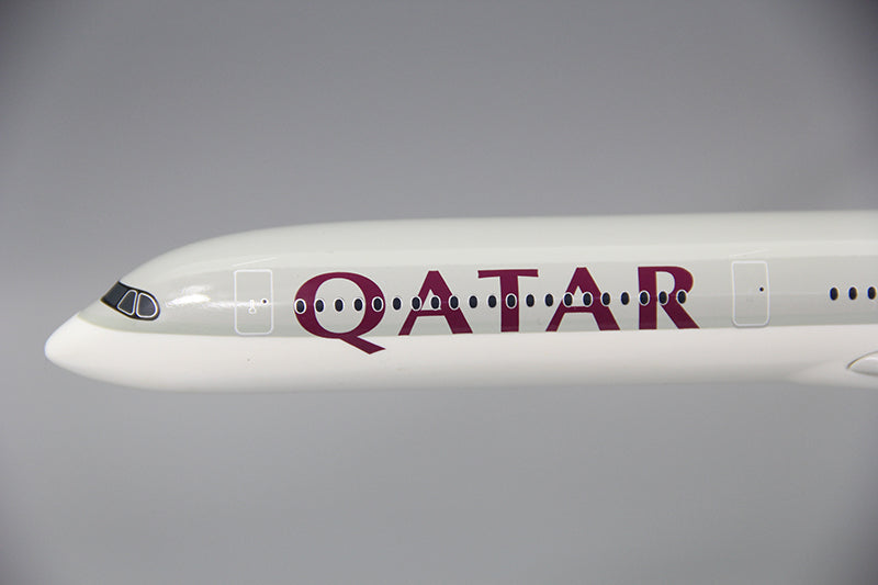 QATAR Airbus A350-1000 Airplane Model(1/200 Scale)