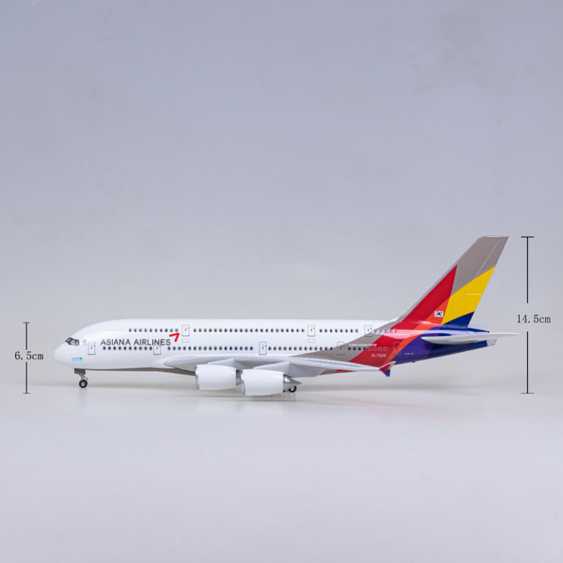Asiana Airlines Airbus A380 Airplane Model (1/160 Scale)