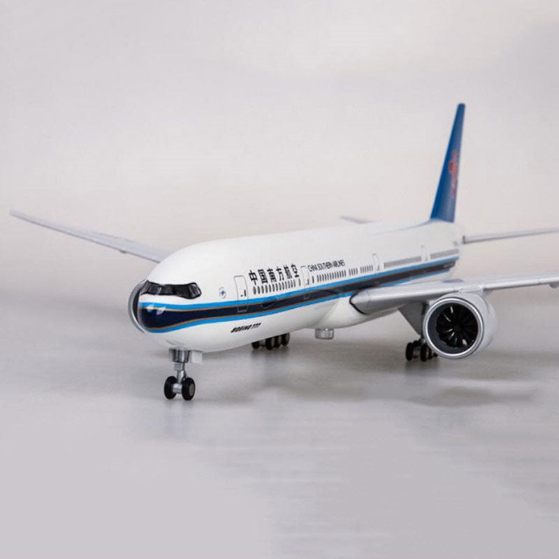China Southern Airlines Boeing 777 Airplane Model (1/157 Scale)