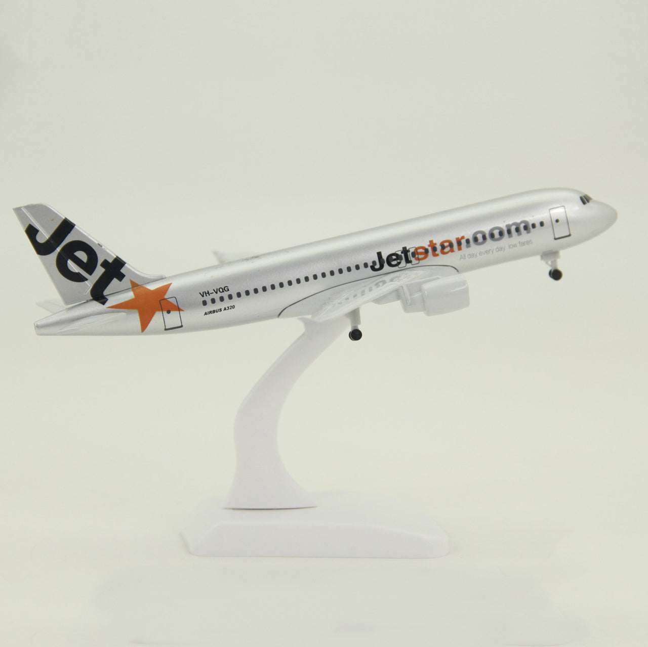 Australia Jetstar Airways Airbus A320 Airplane Model (20CM)