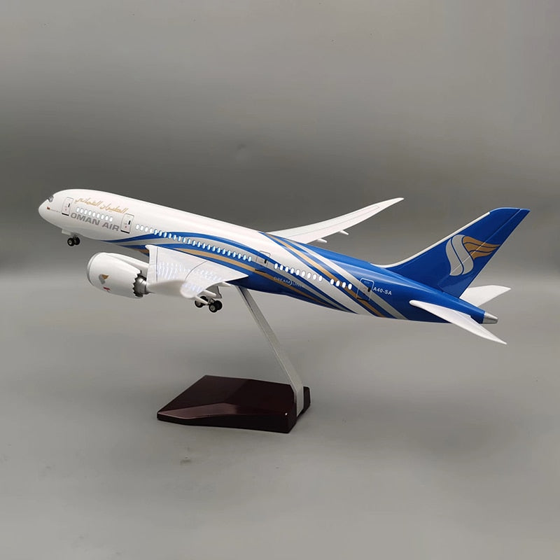 Oman Air Boeing 787 Airplane Model (1/130 Scale)