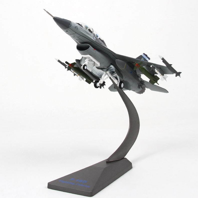 1/72 Scale USA F-16 Fighting Falcon Air Superiority (Handmade) Airplane Model