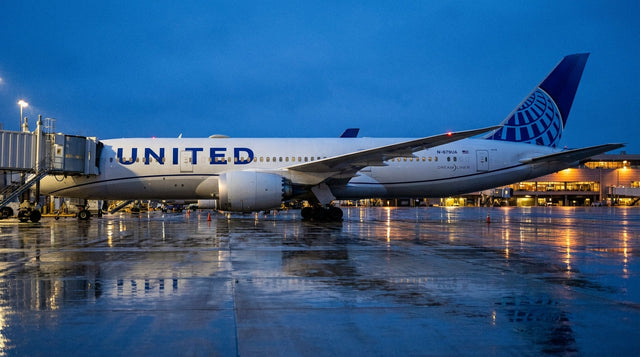 United Pilot Caught On Hot Mic Insulting Cabin Crew