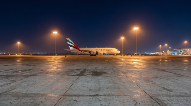 Emirates A380 Strands 373 in 10-Hour Diversion 2026