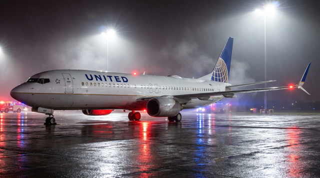 United Airlines Flight Diverts After Passenger Attempts to Storm Cockpit Door Mid-Flight