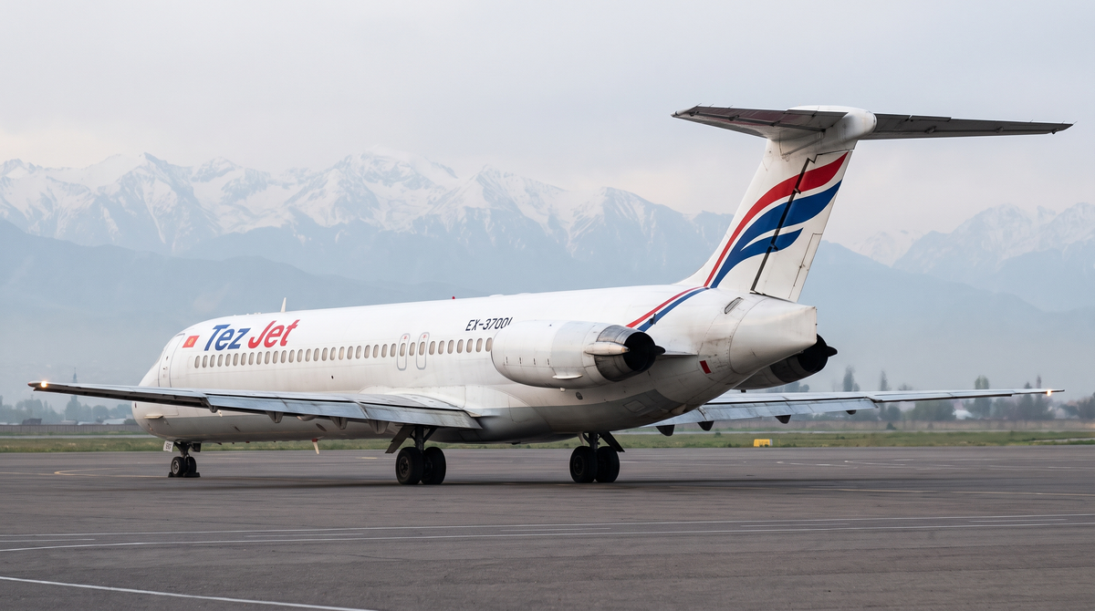 Tez Jet MD-83 Suffers Gear Collapse at Bishkek