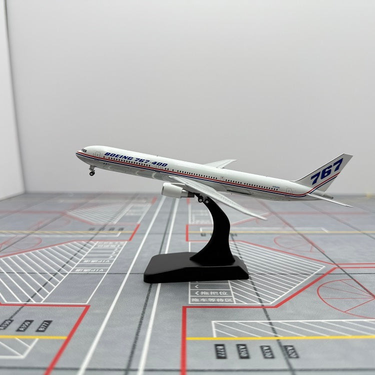 Boeing Original Paint B767-400ER N77066 Airplane Model (1:400 Scale)