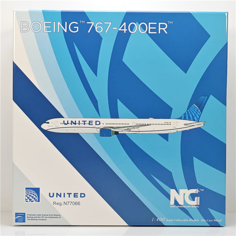 United Airlines Boeing B767-400ER N77066 Airplane Model (1:400 Scale)