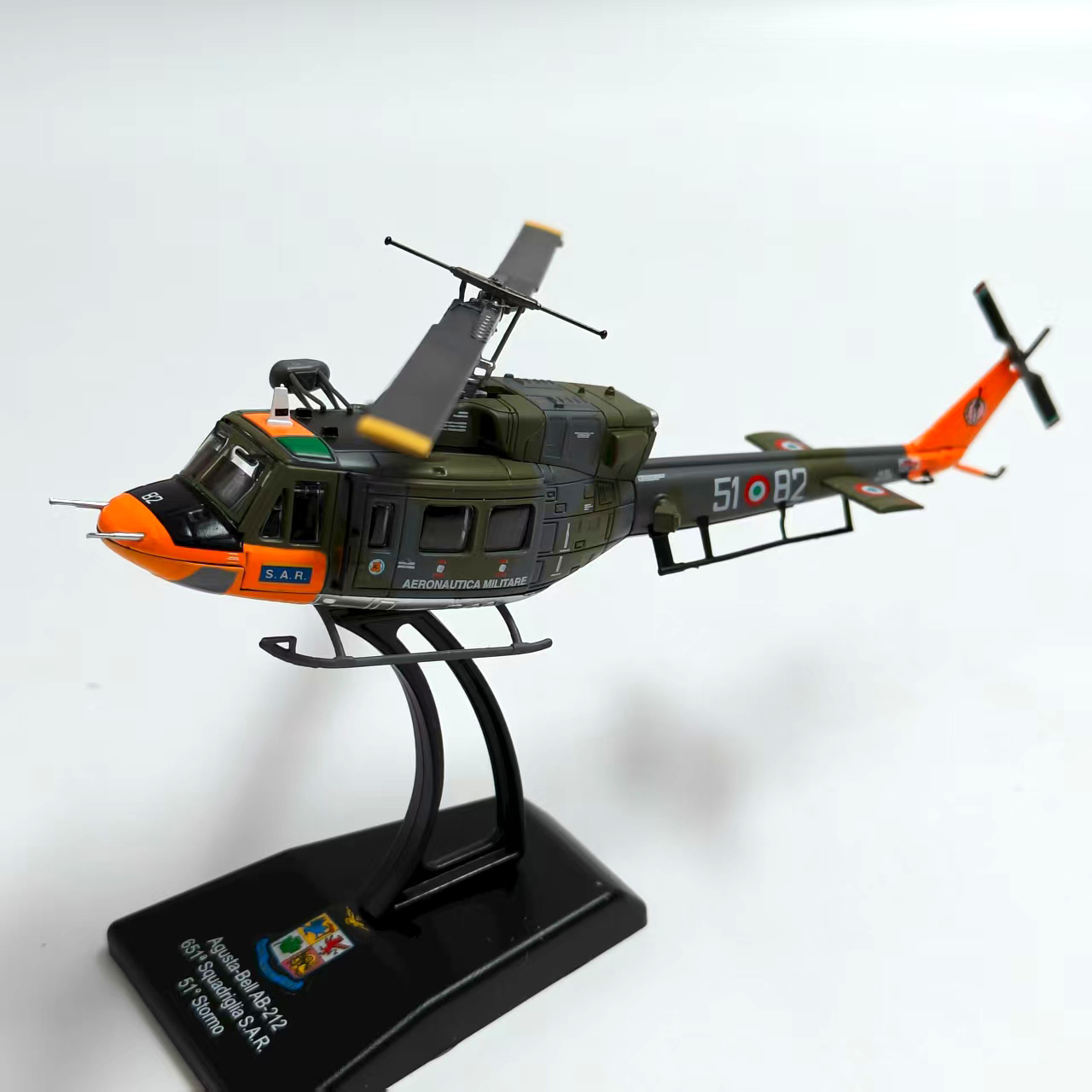 Diecast Bell AB.212 1:200 Scale Anti Submarine Helicopter Model