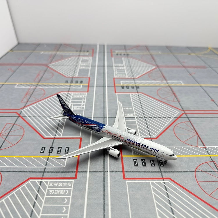 Boeing Original Paint B767-400ER N77066 Airplane Model (1:400 Scale)