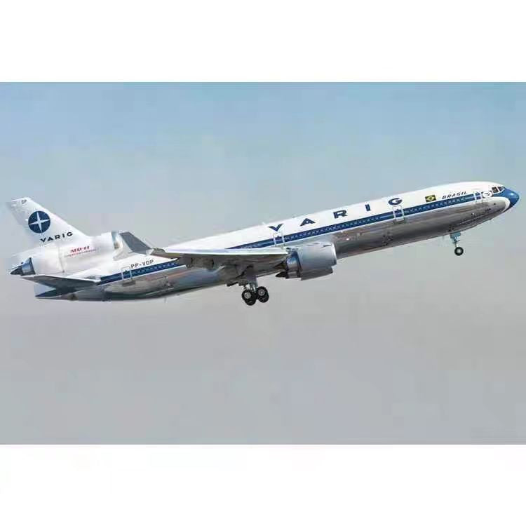 Rio Grande Airlines McDonnell DouglasANK MD-11 PP-VOP Airplane Model (1/400 Scale)