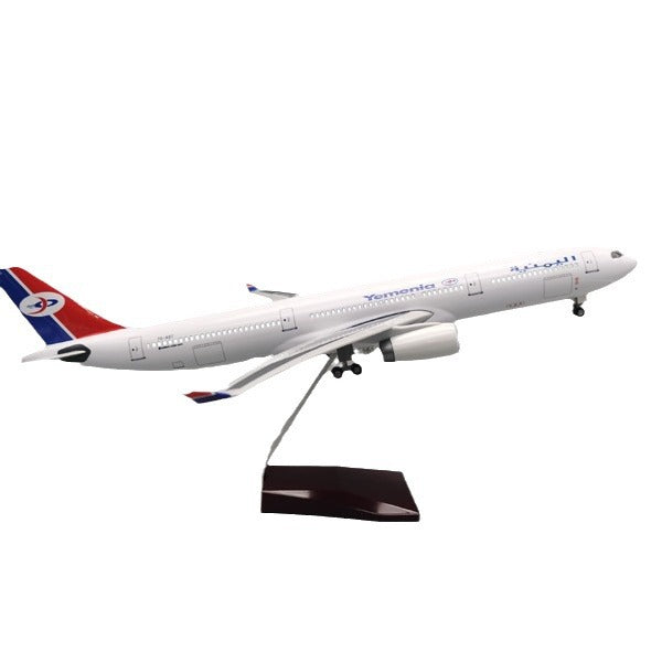 Yemenia Airlines Airbus A330 (Special Edition 47CM) Airplane Model