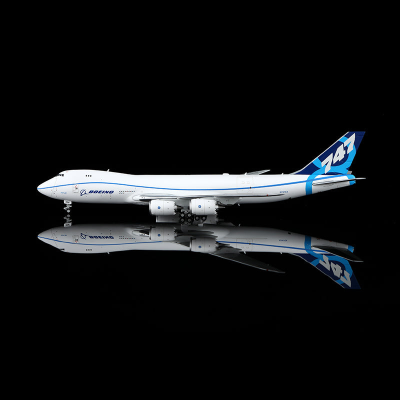Boeing original factory B747-8F Airplane Model (1/400 Scale)