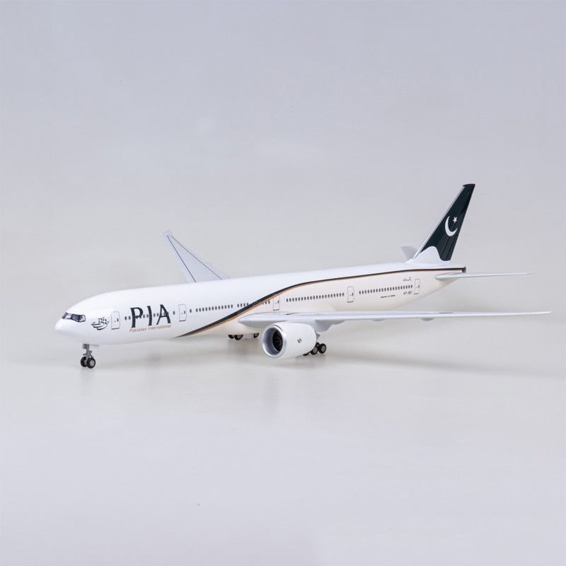 Pakistan Airlines Boeing 777 Airplane Model (1/157 Scale)
