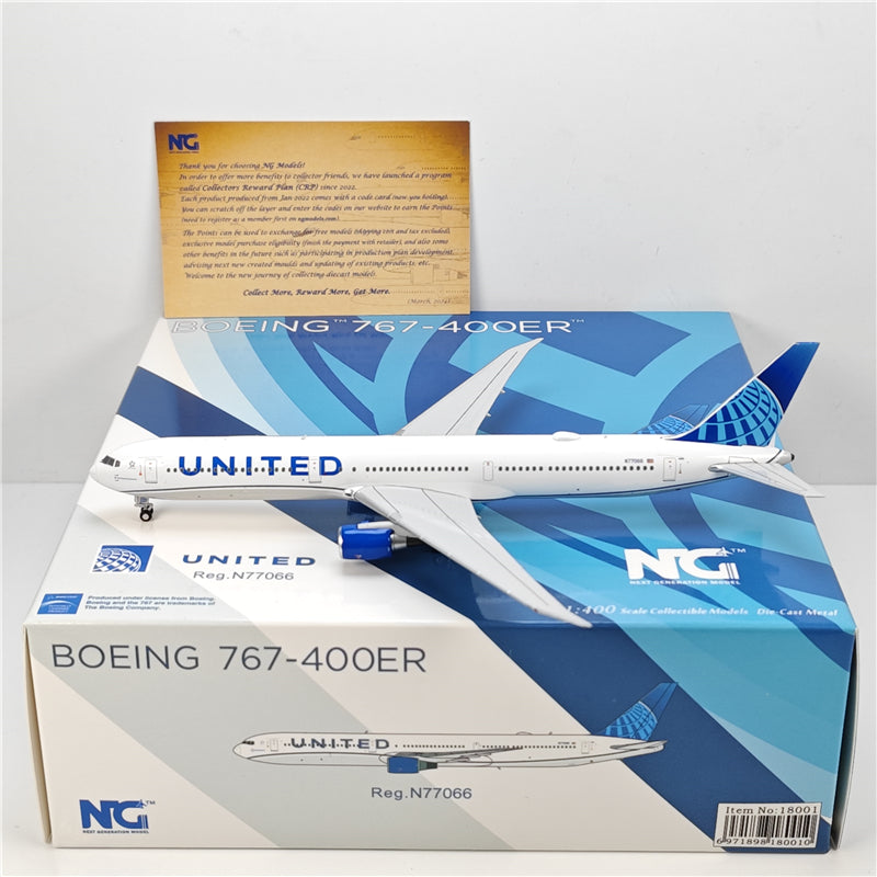 United Airlines Boeing B767-400ER N77066 Airplane Model (1:400 Scale)