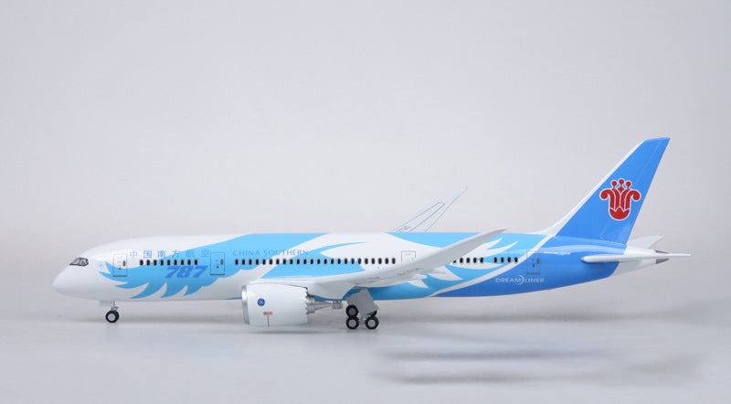 China Southern Airlines Boeing 787 Airplane Model (1/130 Scale)