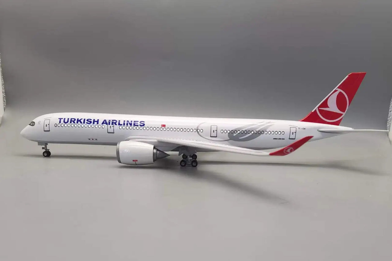 Turkish Airlines Airbus A350 Airplane Model (1/142 Scale)
