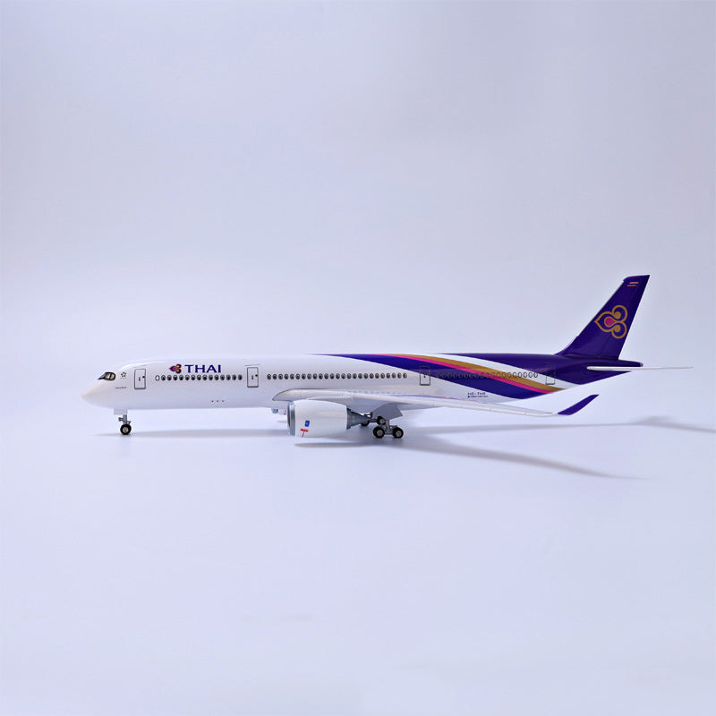 Thai Airways Airbus A350 Airplane Model (1/142 Scale)