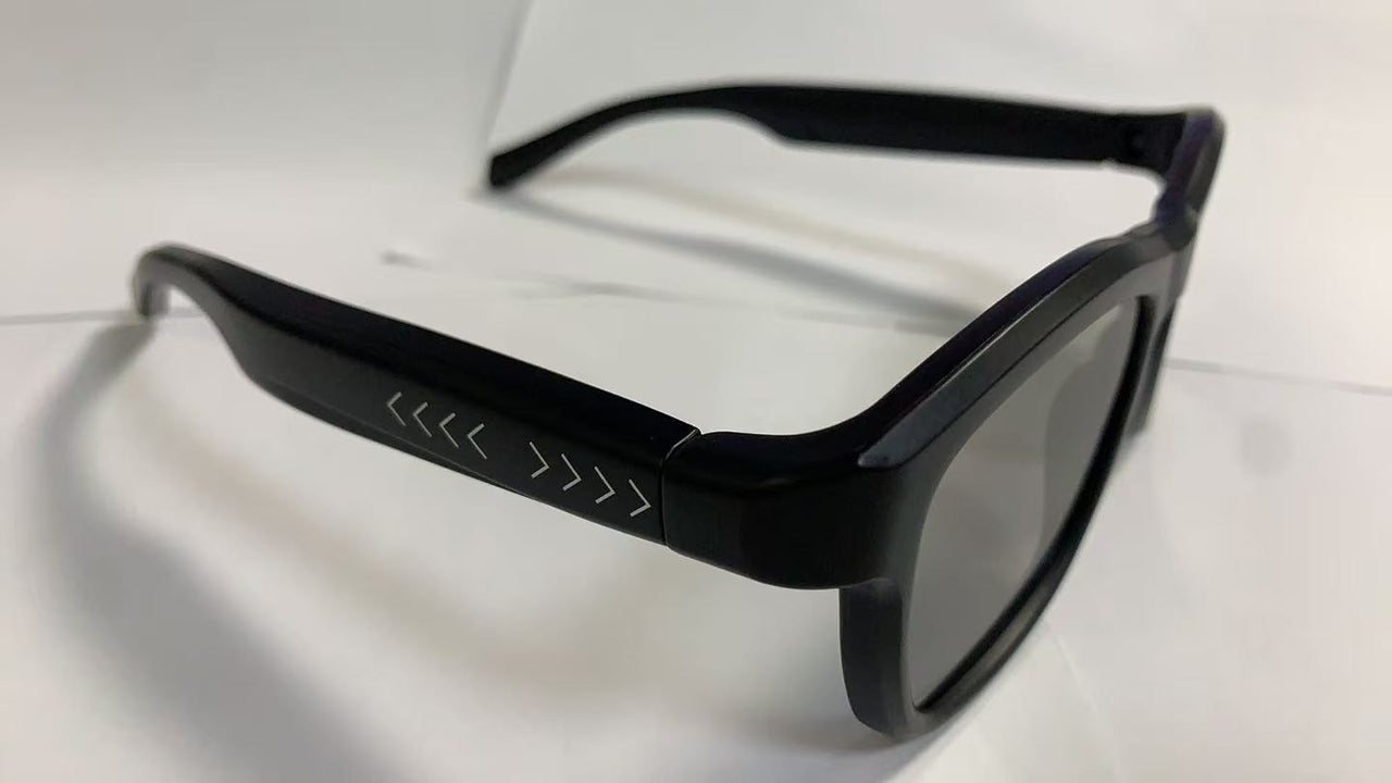 All-in-One GV90 Smart Glasses: Photochromic, Adjustable Light, Bluetooth Calls, Music & AI Translation