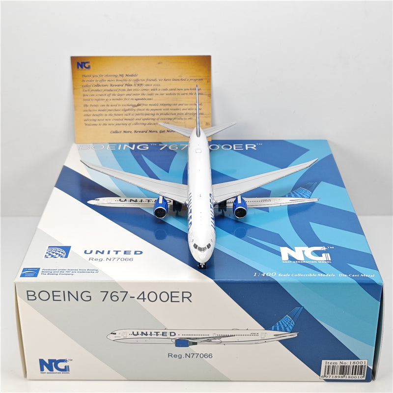 United Airlines Boeing B767-400ER N77066 Airplane Model (1:400 Scale)