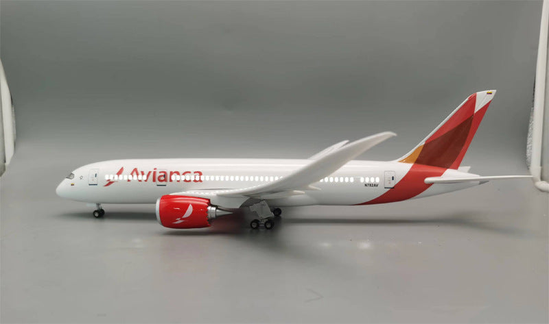 Avianca Airways Boeing 787 Airplane Model (1/130 Scale)
