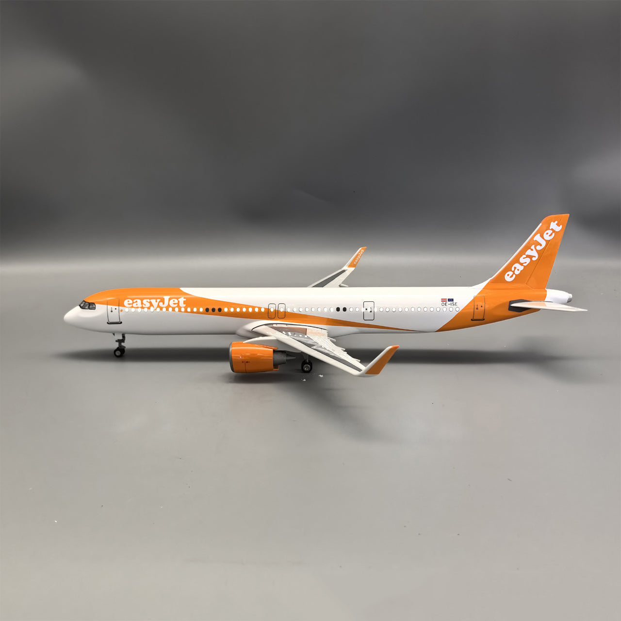 Easyjet Aircrafts Airbus A321neo Airplane Model (Special 45CM)