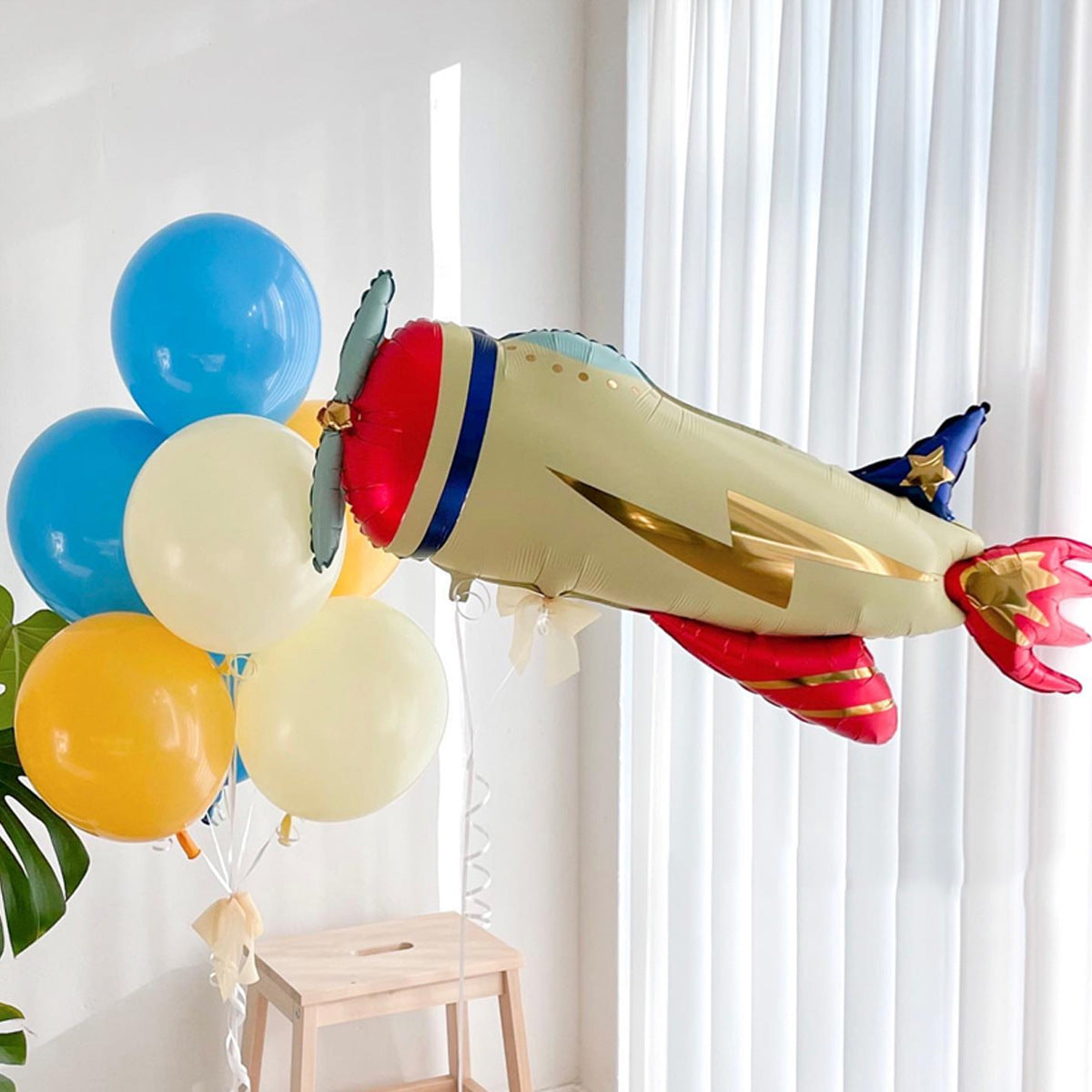 Lightning Airplane Aluminum Foil Balloon: Aircraft-Shaped Party Decor