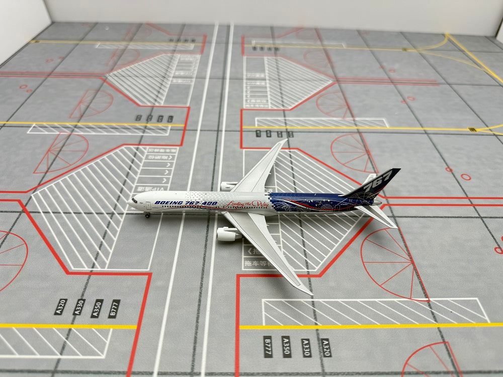 Boeing Original Paint B767-400ER N77066 Airplane Model (1:400 Scale)