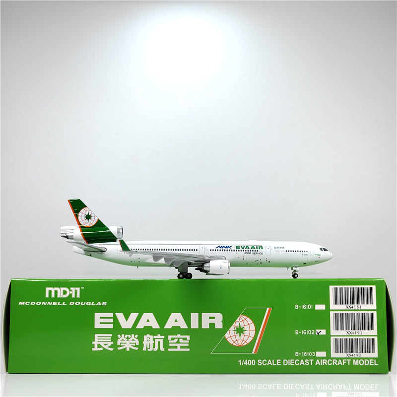 EVA Air McDonnell DouglasANK MD-11 B-16102 Airplane Model (1/400 Scale)