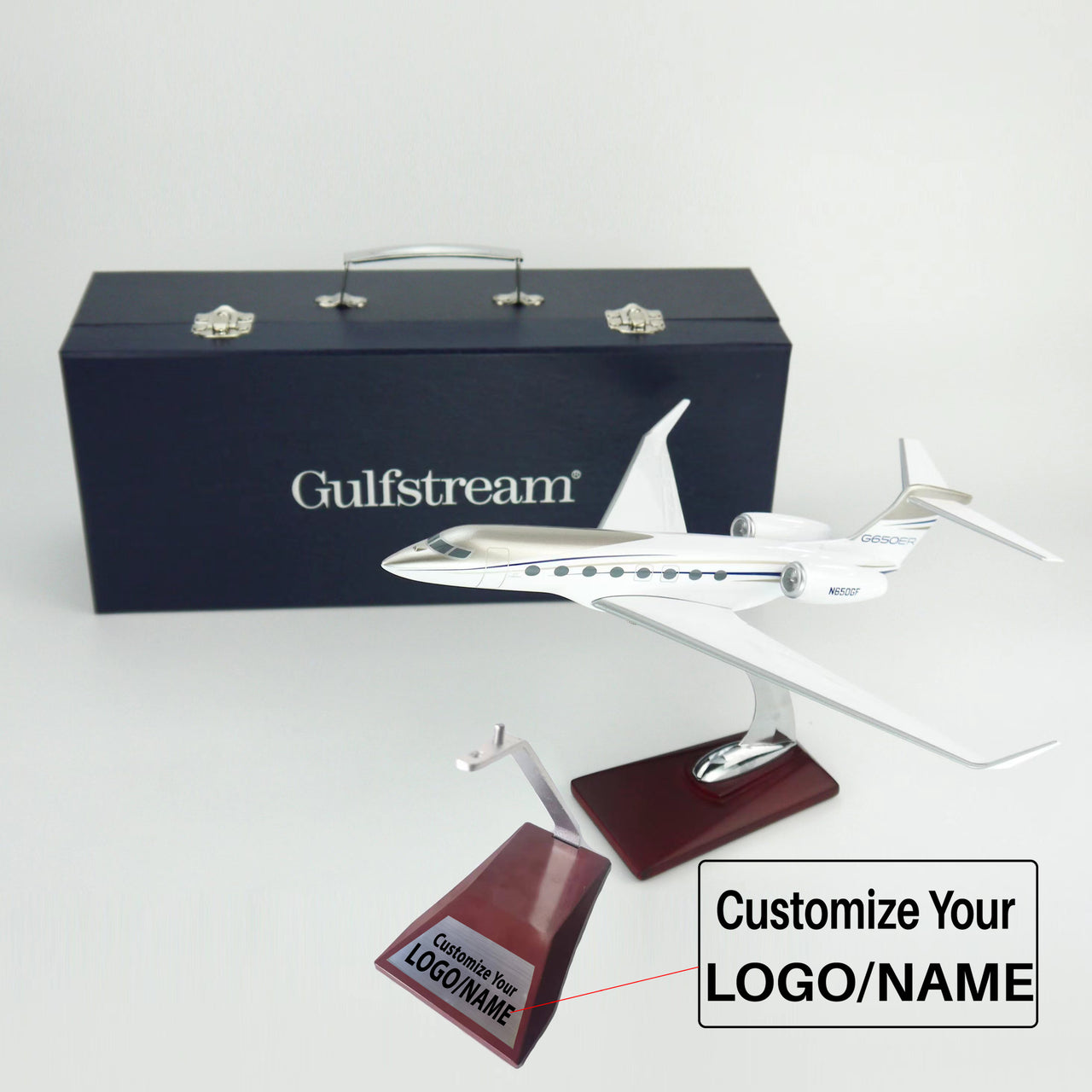 Gulfstream Aerospace Business jet G650ER Airplane Model (1:100 Scale - 32CM)