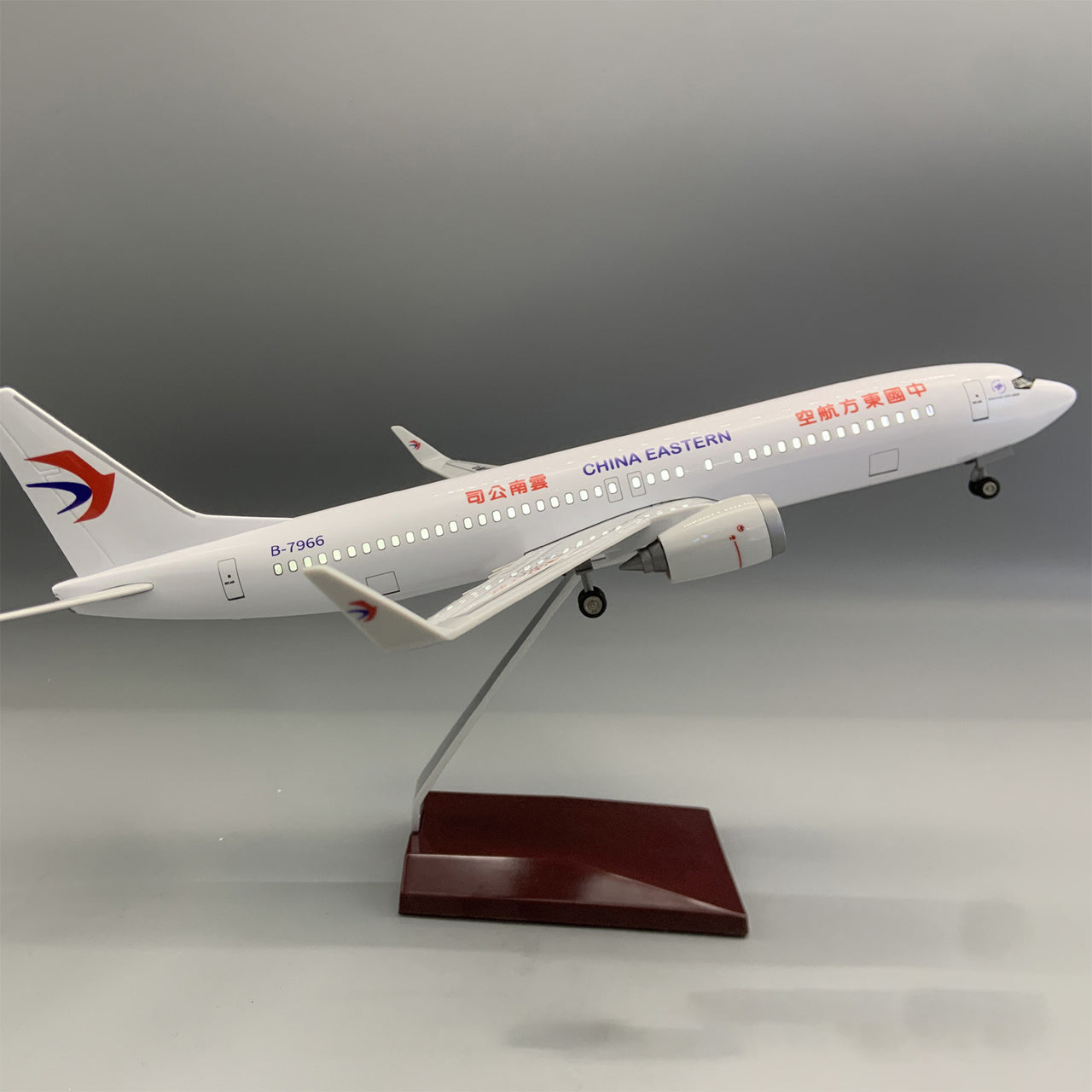 China Eastern Airlines Yunnan Boeing B737 Airplane Model (1/110 Scale - 37CM)