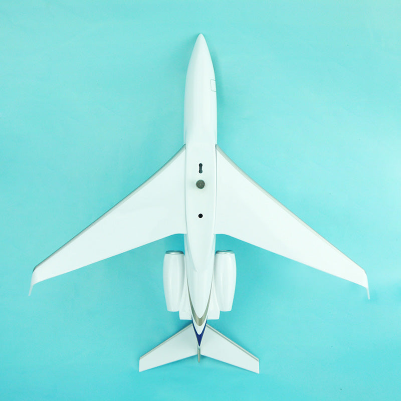 Gulfstream Aerospace Business jet G650ER Airplane Model (1:100 Scale - 32CM)