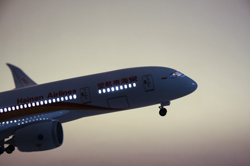 Hainan Airlines Boeing 787 Airplane Model (1/130 Scale)