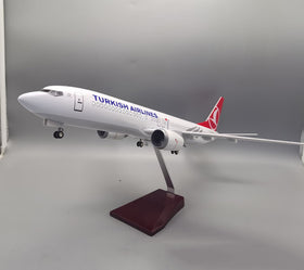 Turkish Airlines Boeing 737-800 (737 Max) Airplane Model (1/84 Scale - 47CM)
