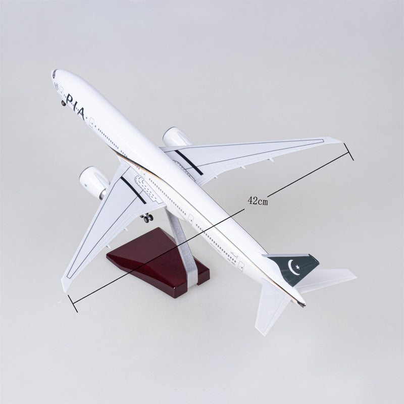 Pakistan Airlines Boeing 777 Airplane Model (1/157 Scale)