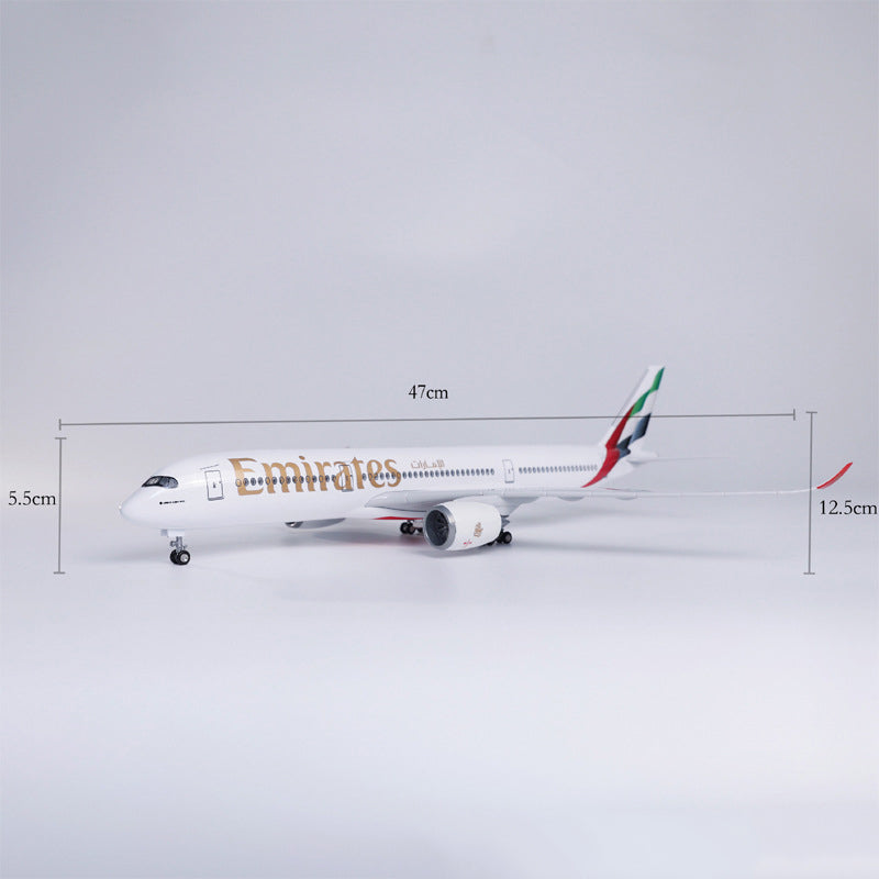Emirates Airbus A350 Airplane Model (1/142 Scale)