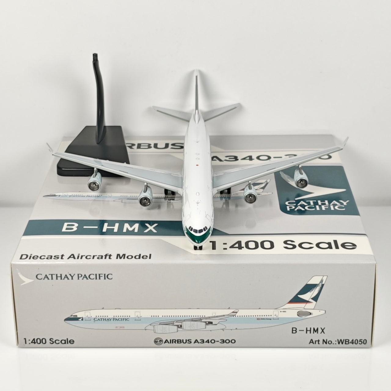 Cathay Pacific Airbus A340-300 B-HMX  Airplane Model 1/400 Scale