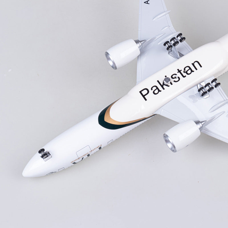 Pakistan Airlines Boeing 777 Airplane Model (1/157 Scale)