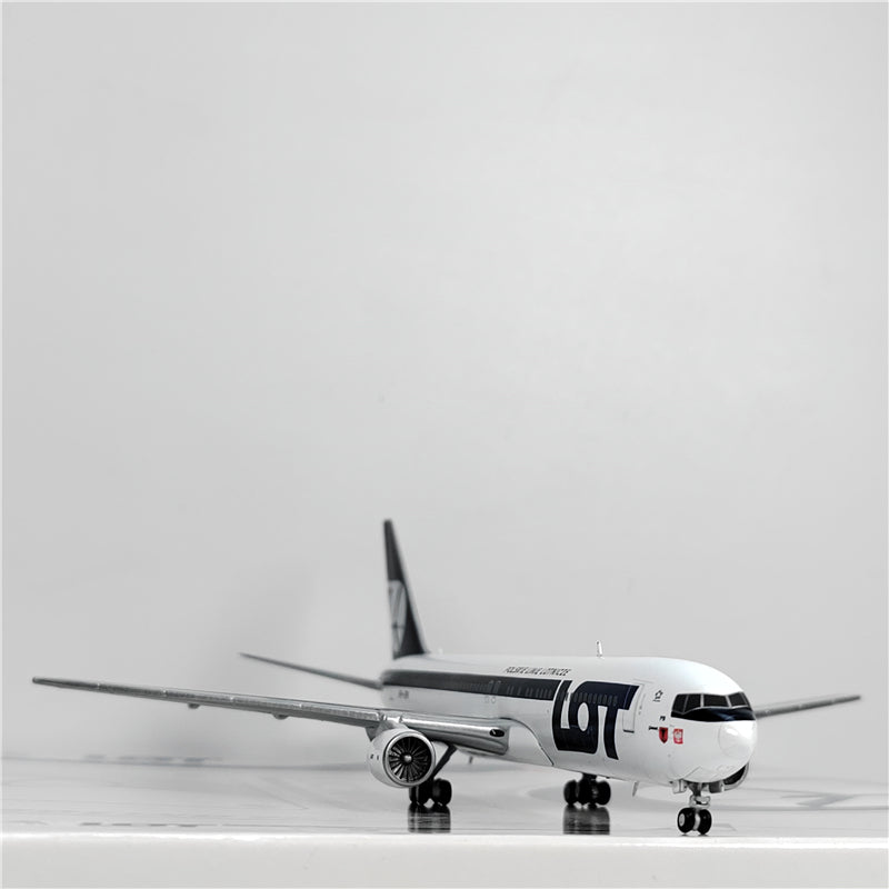 Polish Airlines Boeing 767-300ER SP-LPB Airplane Model (1:400 Scale)