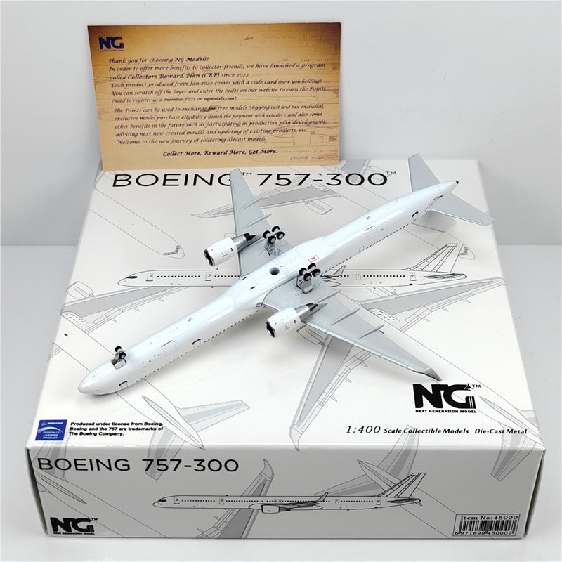 White Boeing B757-300 Airplane Model (1:400 Scale)