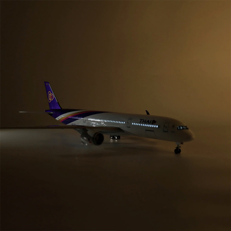 Thai Airways Airbus A350 Airplane Model (1/142 Scale)