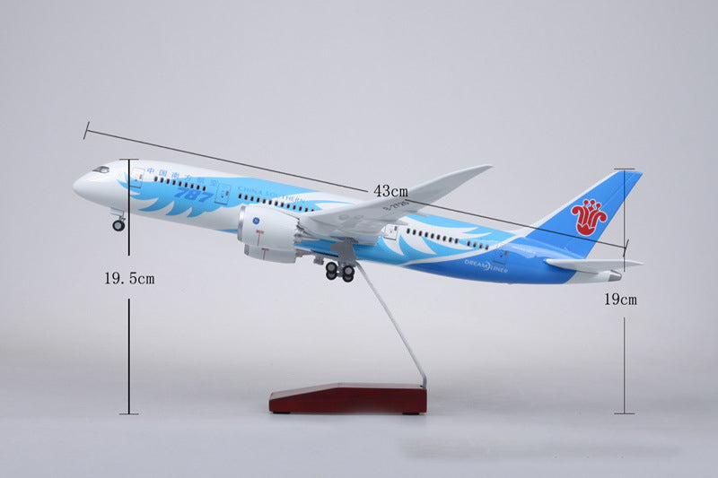 China Southern Airlines Boeing 787 Airplane Model (1/130 Scale)