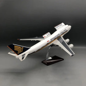 Singapore Airlines Boeing 747 Openable hatch Airplane Model (47CM)