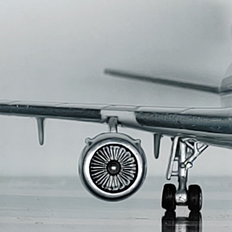 Rio Grande Airlines McDonnell DouglasANK MD-11 PP-VOP Airplane Model (1/400 Scale)