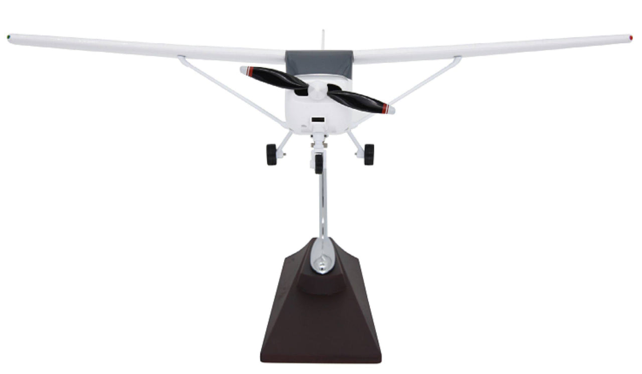 Classic Prototype CESSNA 172 SKYHAWK Airplane Model (1:32 Scale 27CM)