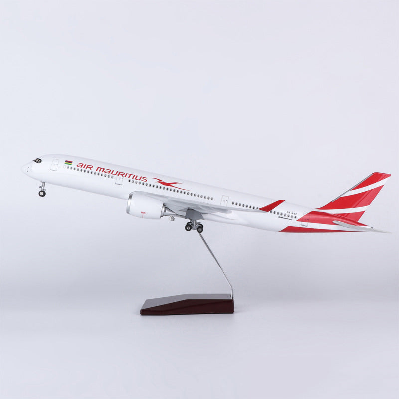 Air Mauritius Airbus A350 Airplane Model (1/142 Scale)