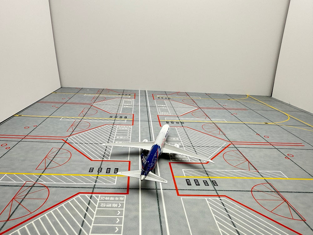 Boeing Original Paint B767-400ER N77066 Airplane Model (1:400 Scale)