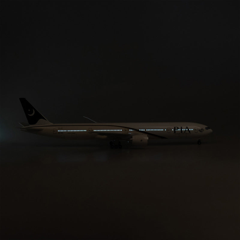 Pakistan Airlines Boeing 777 Airplane Model (1/157 Scale)